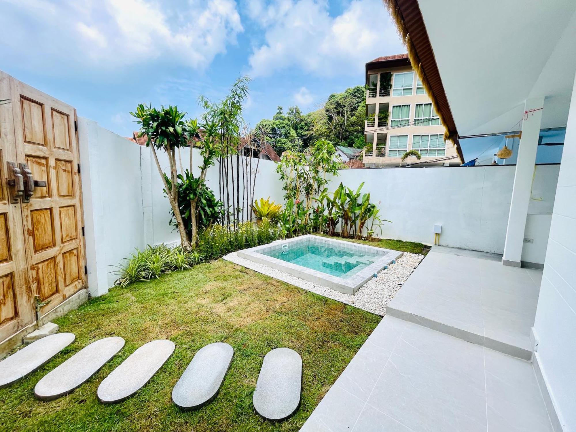 Baan Saint-Tropez Seaview Villas Kata Beach Εξωτερικό φωτογραφία