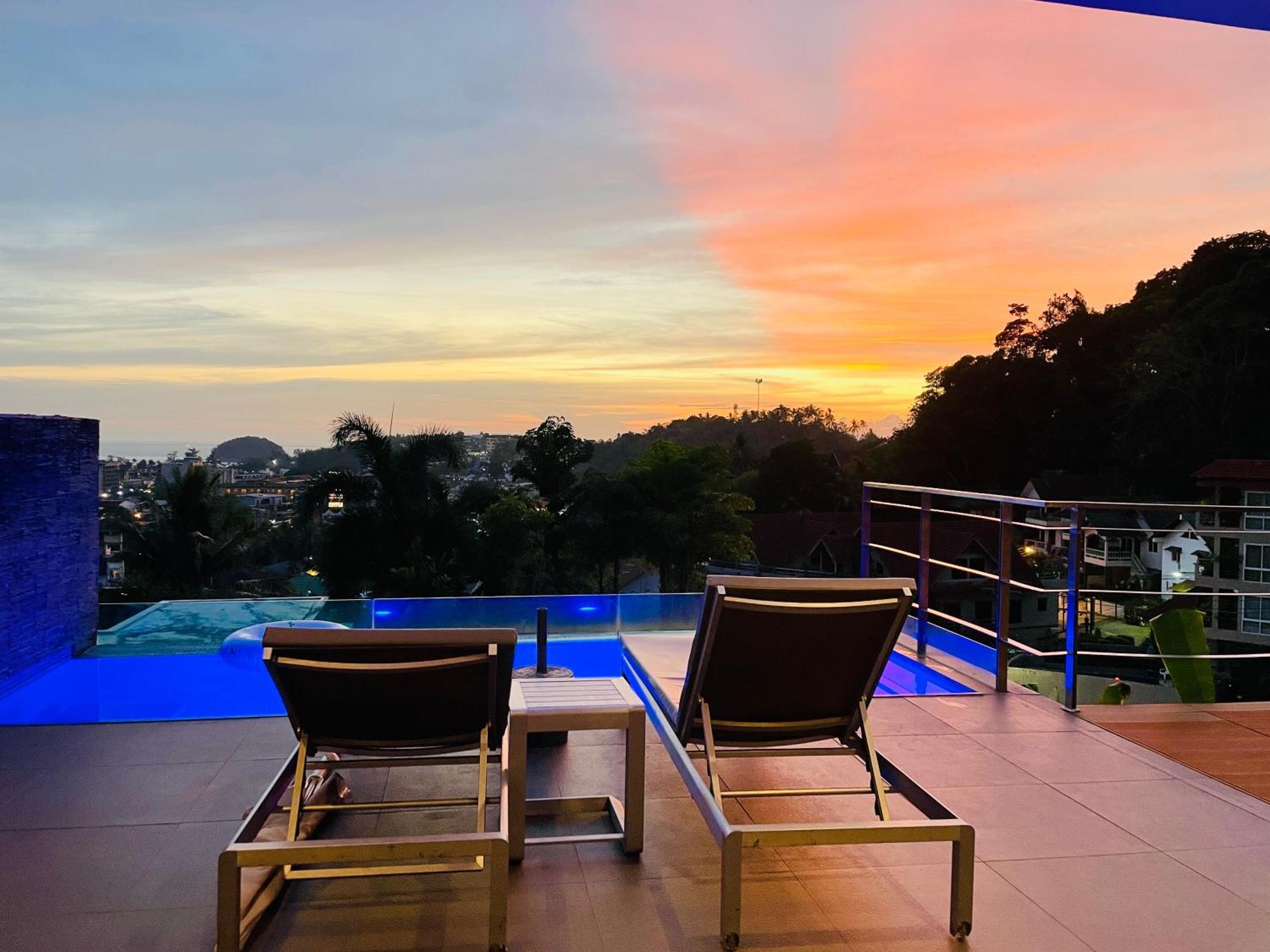 Baan Saint-Tropez Seaview Villas Kata Beach Εξωτερικό φωτογραφία