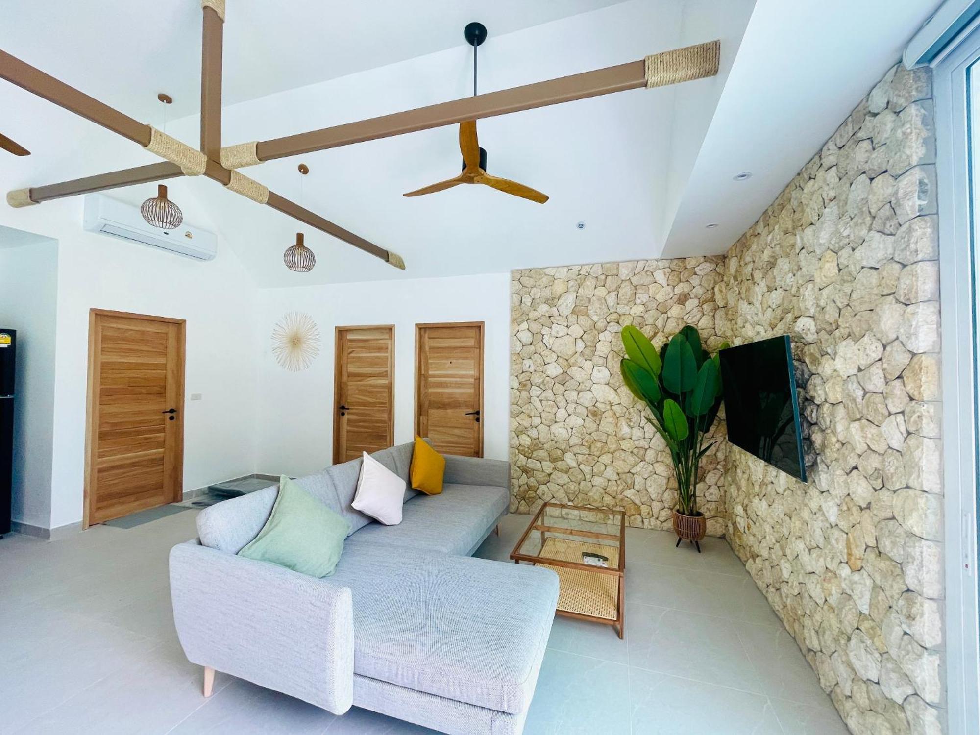 Baan Saint-Tropez Seaview Villas Kata Beach Εξωτερικό φωτογραφία